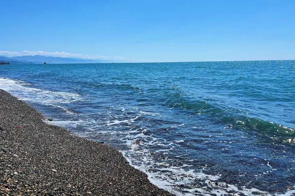 هوتل تشيفيني إيزو