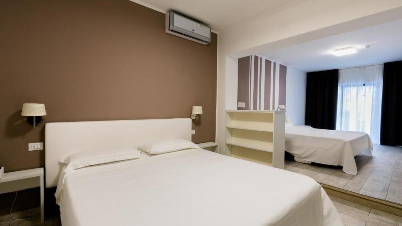 Hotel Saviola