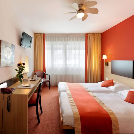 Hotel Bon Port image 1