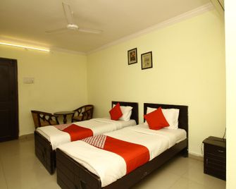 Hotel Nawab's - Karīmnagar - Bedroom