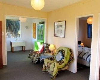 Palms Bach - Waitarere Beach Bach - Foxton Beach - Sala de estar