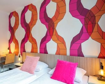 Hotel Madeleine Biohotel - Saarbrücken - Schlafzimmer