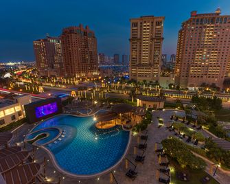 Hilton Doha The Pearl - Doha - Zwembad
