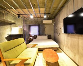 Alphabed Okayama Momotaro Street / Okayam Okayama - 岡山市 - 臥室