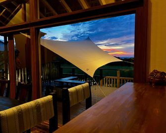 Sannin Resort - Motobu - Bar