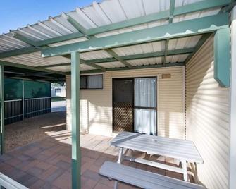 Paringa Caravan Park - Renmark - Patio