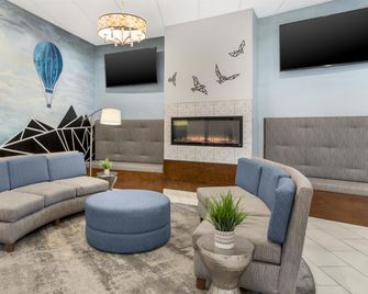 Best Western Plus Wausau Tower Inn - Wausau - Lounge