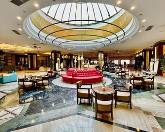 Belconti Resort Hotel - เบเลก - ล็อบบี้