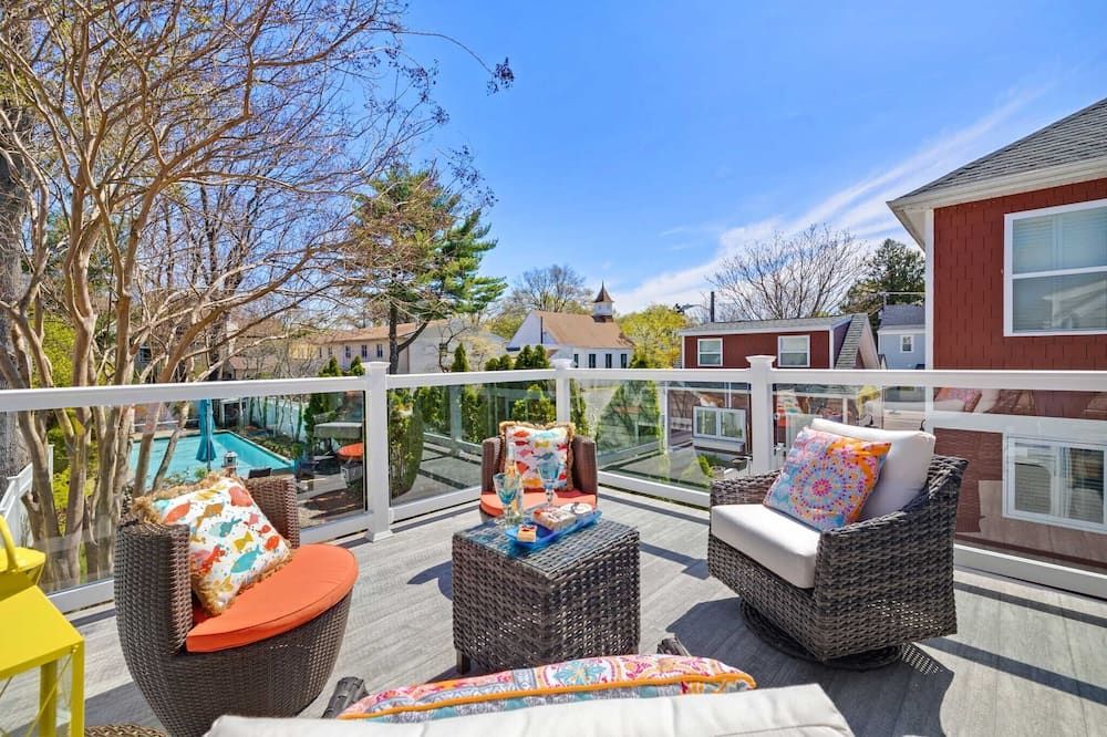 421 Irie: Simply Charming 2 Story Cottage!! Private Pool!! 1 Off Street Parking! - Annapolis - Balkon
