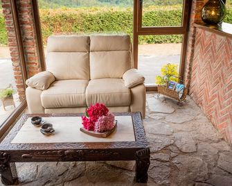 Hotel Tejera del Nalon - Soto del Barco - Patio