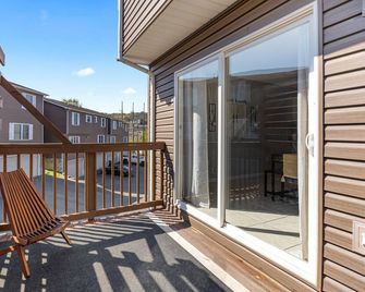 3 BR/3 Full bath townhouse - Morgantown - Balkon