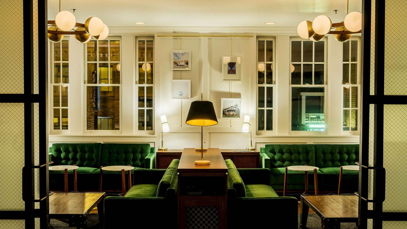 ACME Hotel Chicago, Outset Collection by Hilton