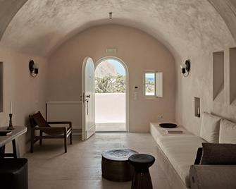 Istoria, a Member of Design Hotels - Agios Georgios - Sala de estar