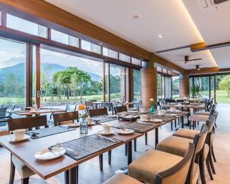 Chatrium Golf Resort Soi Dao Chanthaburi - Ban Wang Kaphrae - Restaurante