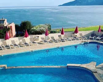 Hotel Bellevue - Saint-Florent - Bazén