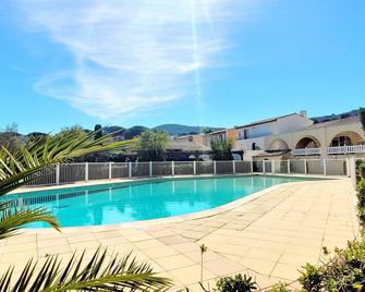Island of calm with sea view - Saint-Tropez - Piscine