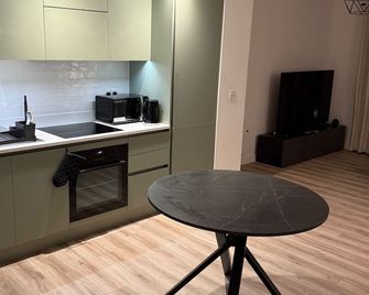 Cozy 1 bed apartmrnt Luton Airport - Luton - Kuchnia