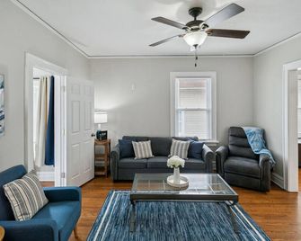 Cozy Family spot near Great Lake Lakes Naval Base - Waukegan - Beach