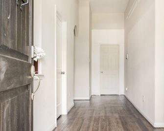 Arbor Suite | Cypress Grove - Cypress - Chodba