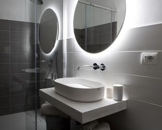 Albergo Diffuso Ginevra Boutique Rooms - Palazzo Leosini - Residenze D'Epoca - L'Aquila