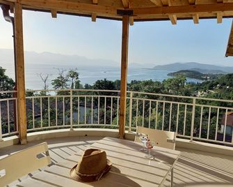 Villa Chingo - Ohrid - Balcón