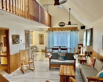 Avon Nc Obx Dog-Friendly Home - Short Walk To The Beach Or Sound - Park Place - Avon - Sala de estar