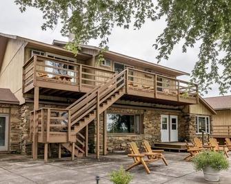 Island Cove #6 -Lake Minocqua - Minocqua - Building