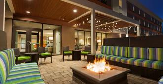 Home2 Suites by Hilton Champaign/Urbana - Champaign - Bygning