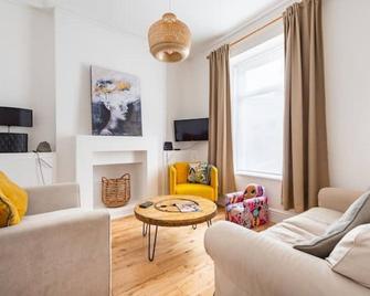 Penarth Townhouse close to Sea and City - Cardiff - Living room