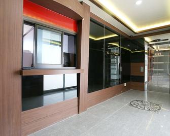 Alps Hotel - Gangneung - Lobby