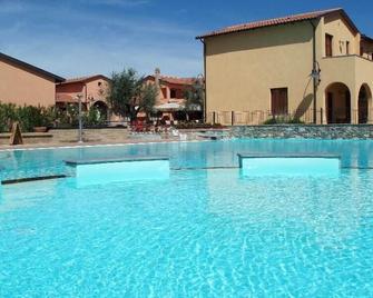 Villaggio Turistico Airone - Sassetta