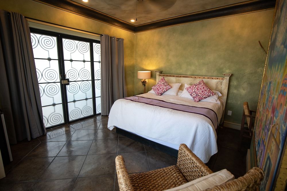 New listing! Ajijic Lake Front Suite! Suite 2 - Chapala - Bedroom