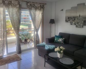 Apartamento Sol & Arena - Puerto de Santiago - Living room