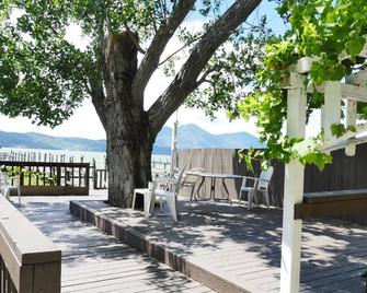 Mt Konocti View - Clearlake - Innenhof
