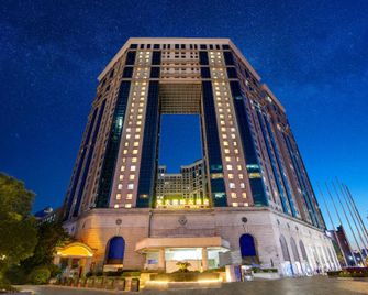 Shanghai Everbright International Hotel - Shanghai - Gebäude