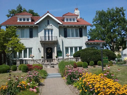 Hanover House Bed & Breakfast - Niagara Falls - Building
