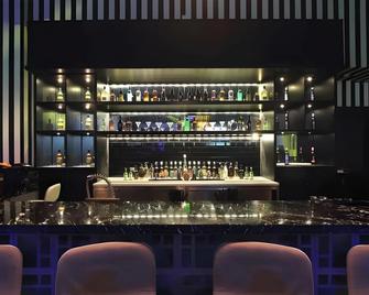 Helios Hotel & Convention - Watampone - Bar