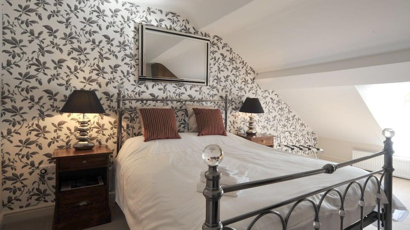 Priory Hotel