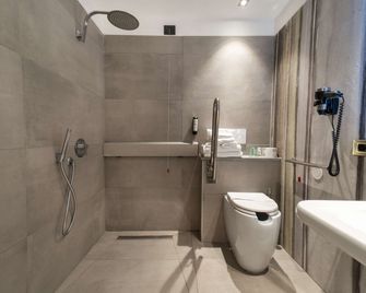 Best Western Plus Sabaudia Hotel & SPA - Sabaudia - Bad
