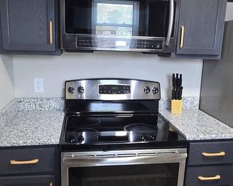 JuLicia's Other Place - #3 - Radcliff - Keuken