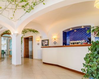 Hotel La Bussola - Amalfi - Reception