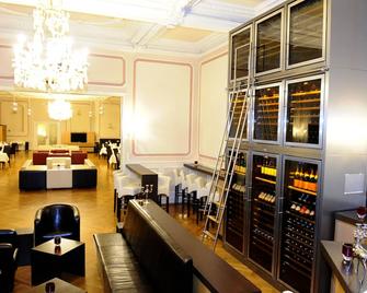 فندق هيليوبارك باد تْسوم هيرش - بادين-بادين - ردهة