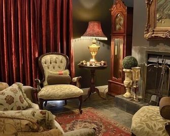 Duke & Duchess Boutique Hotel - Pretoria - Olohuone