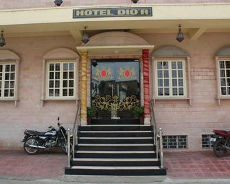 Fabhotel Dior Pink City - Jaipur - Building