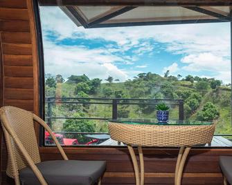 Glamping The Mountain - Guatapé - Balkon