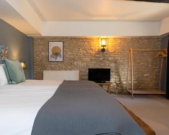 The Jersey Arms Hotel - Bicester - Bedroom