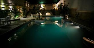 總統飯店 - 聖米格爾-德圖庫曼 - 游泳池