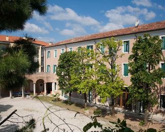 Ostello Bassano Del Grappa - Bassano del Grappa - Building