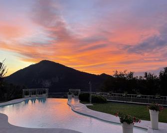 A chalet w/pool 10 km from Lake Garda CIR:017077-CNI-00030 - Gavardo