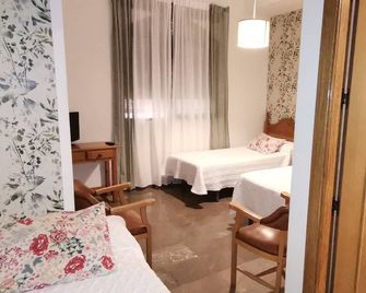 Hotel Corona de Atarfe - Atarfe - Habitación